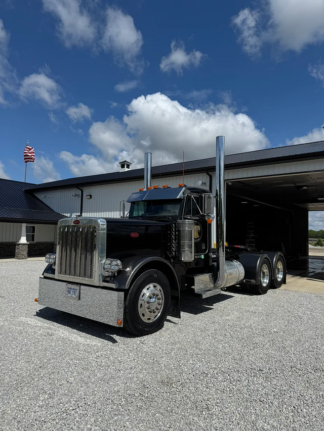 Detailed semi tractor
